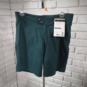 NWT Pearl Izumi Ladies Size 6 Green w/ Black Water Resistant Canyon Shorts